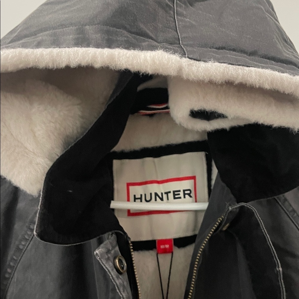 NWT HUNTER long winter hooded coat Ellie Waxed Like Padded Parka Black M - Picture 3 of 17